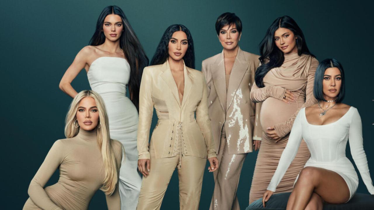 مسلسل The Kardashians الموسم الثاني الحلقة 6 السادسة مترجمة